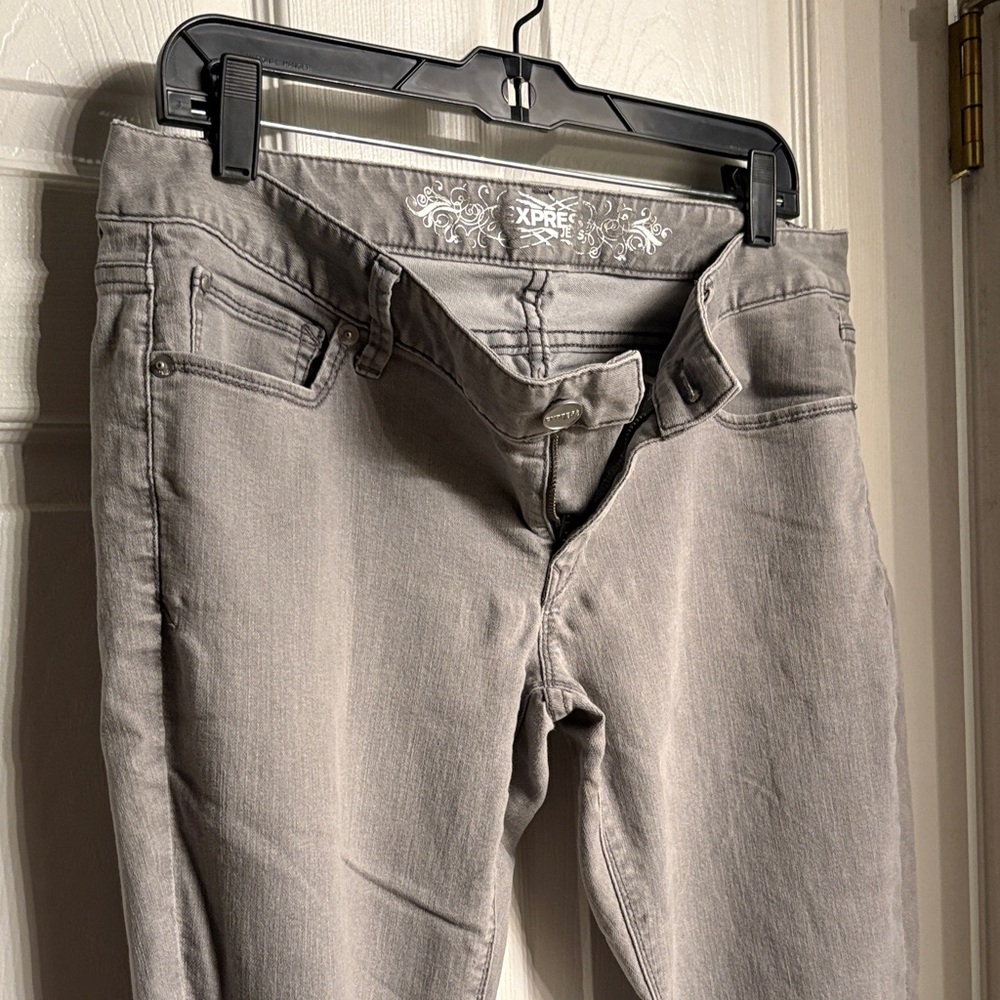 Express Women's Skinny Jeans in Gray